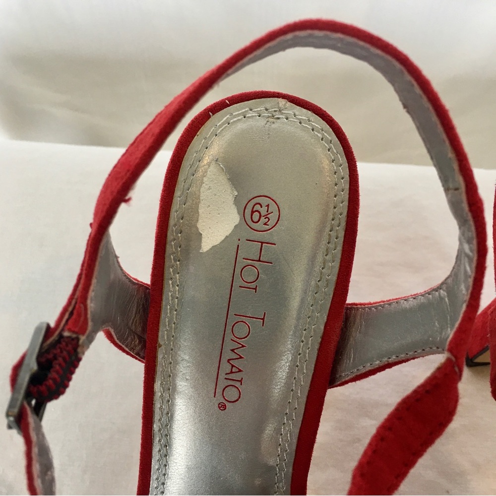 Hot Tomato Red Faux Suede Heel Size 6.5 - Picture 12 of 13